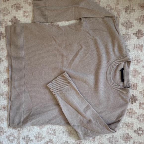 Jenni Kayne Classic Beige Cashmere Crew Neck Sweater - Like New, Size Large - Picture 2 of 4